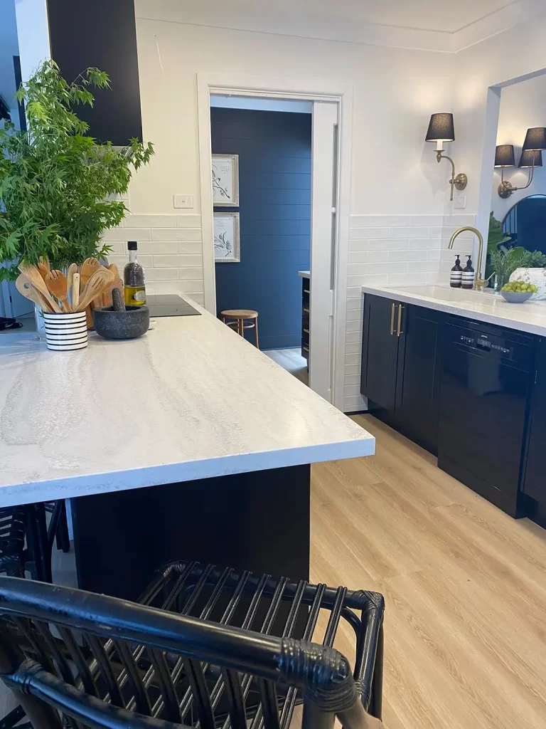 ThinkSolid-Vena-Cloud-Provincial-Kitchen-Portrait Think Solid Vena Cloud Provincial Kitchen